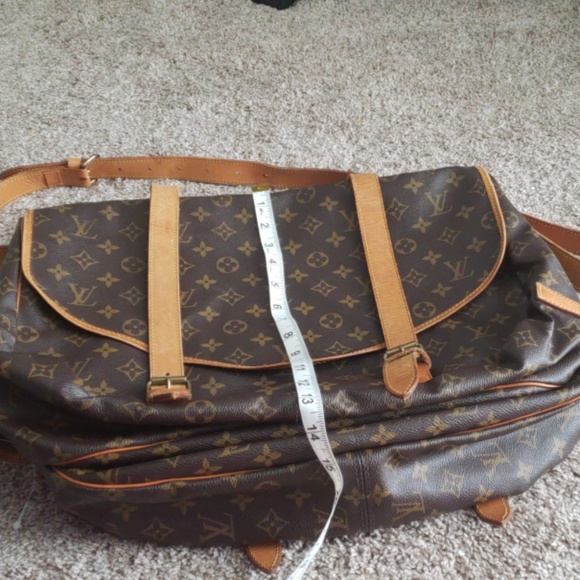 Authentic Louis Vuitton - Picture 6 of 8
